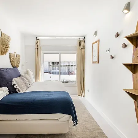Vakantiehuis Guestready - Blue Straw In The Heart Of Parede